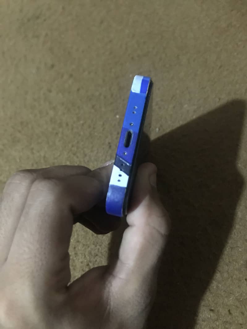 Apple iPhone 12 mini 2