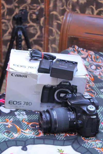 Canon 70D with 18-55mm STM Lens with box