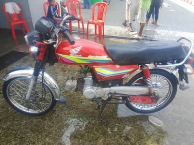 Ravi bike 70 hy 03156573069 per call kr len
