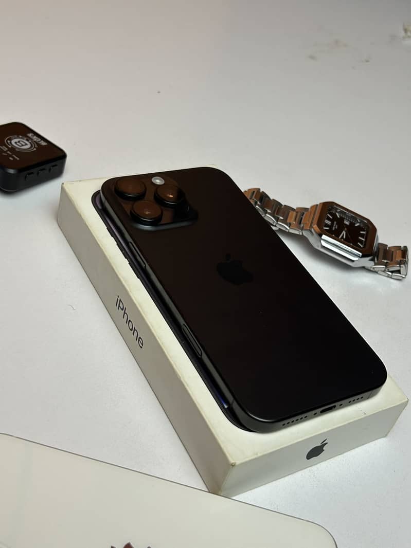 iPhone 16 Pro Max 3