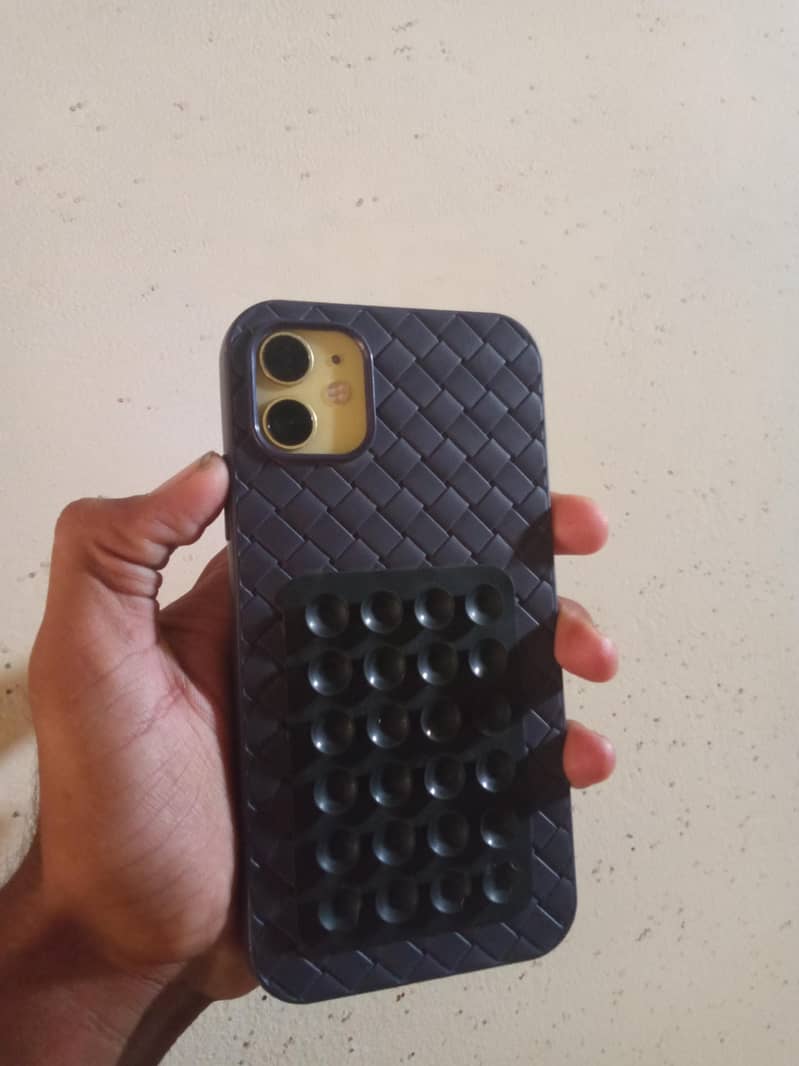 Apple iPhone 11 sim time 0