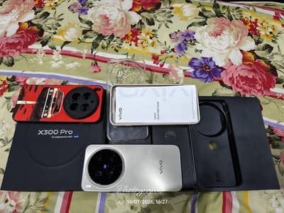 vivo x300 pro lush condition with warranty