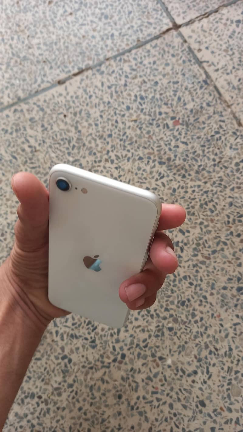 iphone SE2020 3