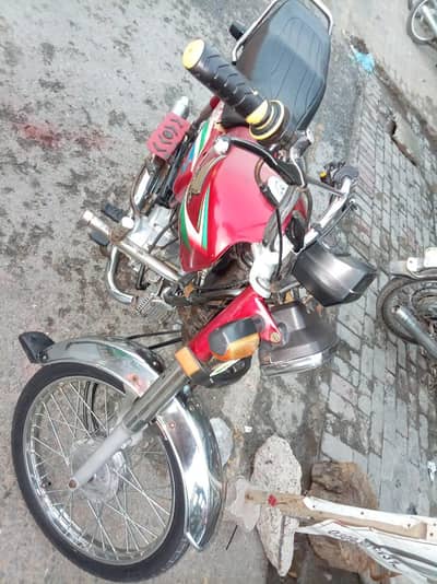Honda CD 70 for sale