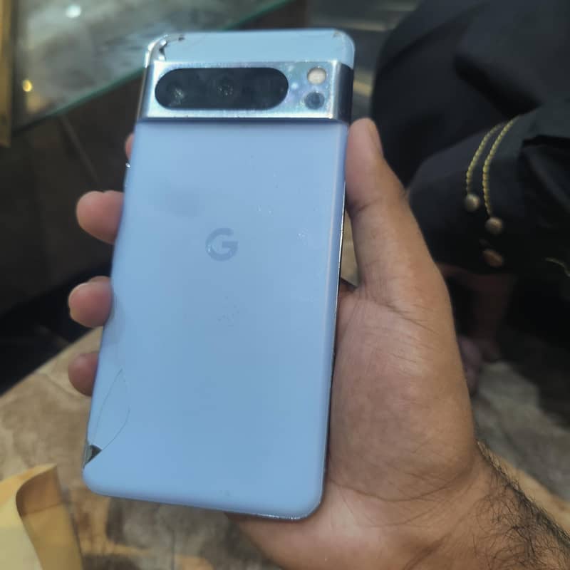 Google Pixel 8 Pro 0