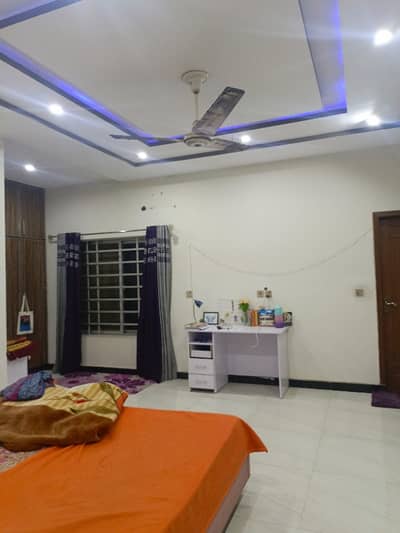 12 Marla Lower Portion Available For Rent In Architect Society