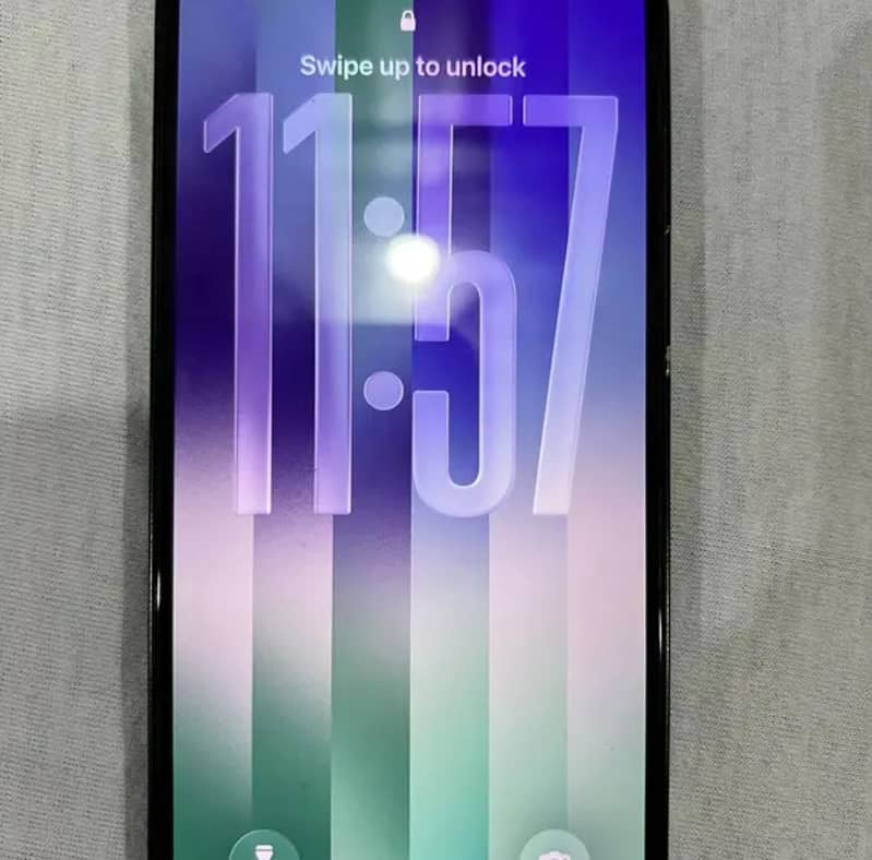 Apple iPhone 13 1