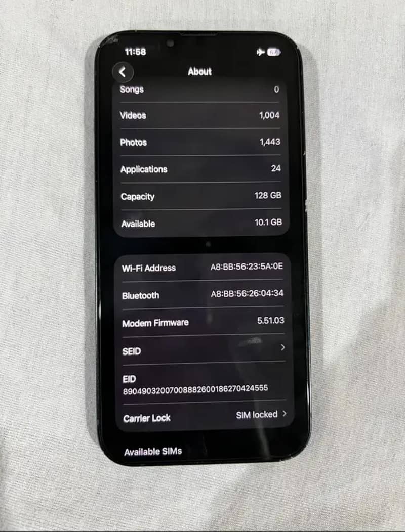Apple iPhone 13 2