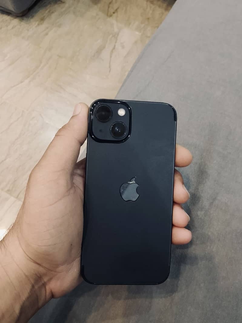Apple iPhone 13 1