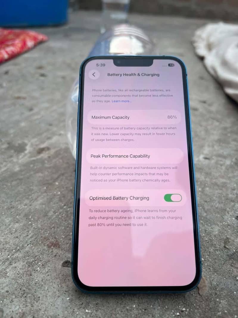 Apple iPhone 13 2
