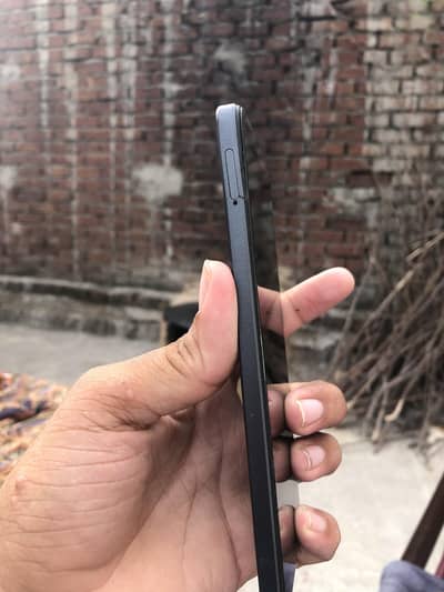 OPPO A3 6/128 gb box with charge exchange posibal