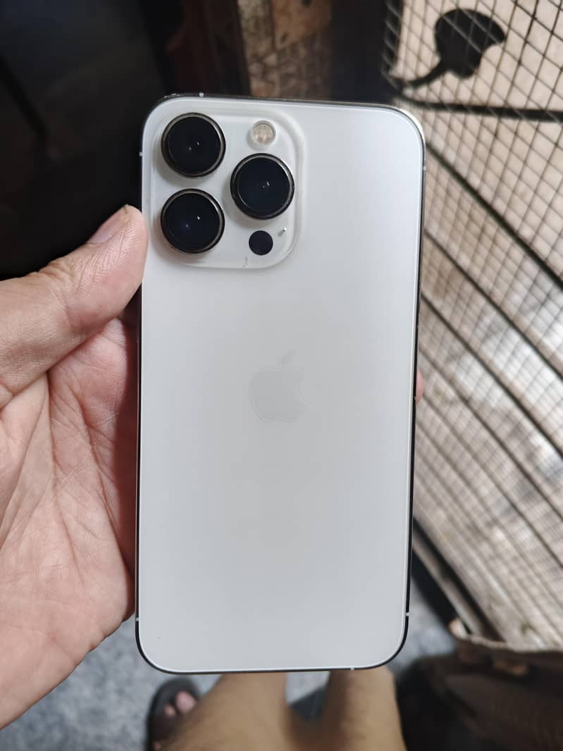 Apple iPhone 13 Pro 2