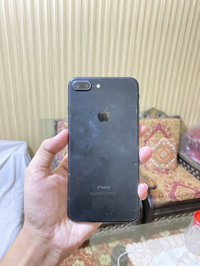 Apple iPhone 7 Plus 1