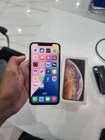 iPhone XS Max official pta 64gb Rose gold