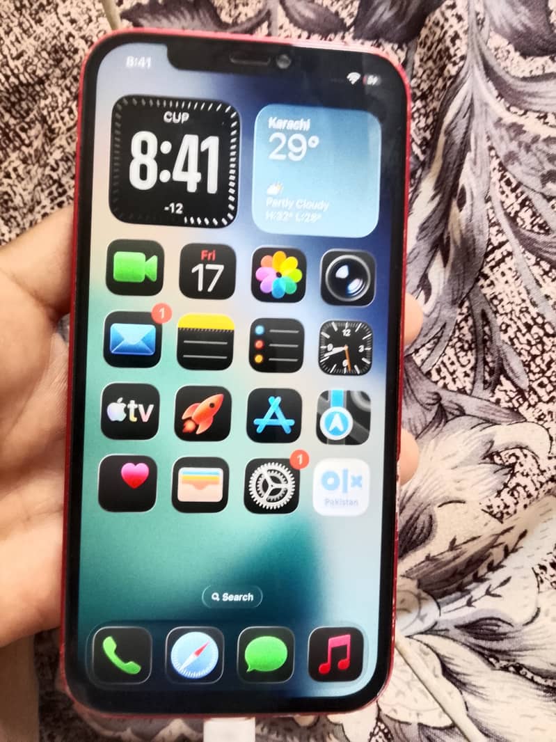 iPhone 12 0