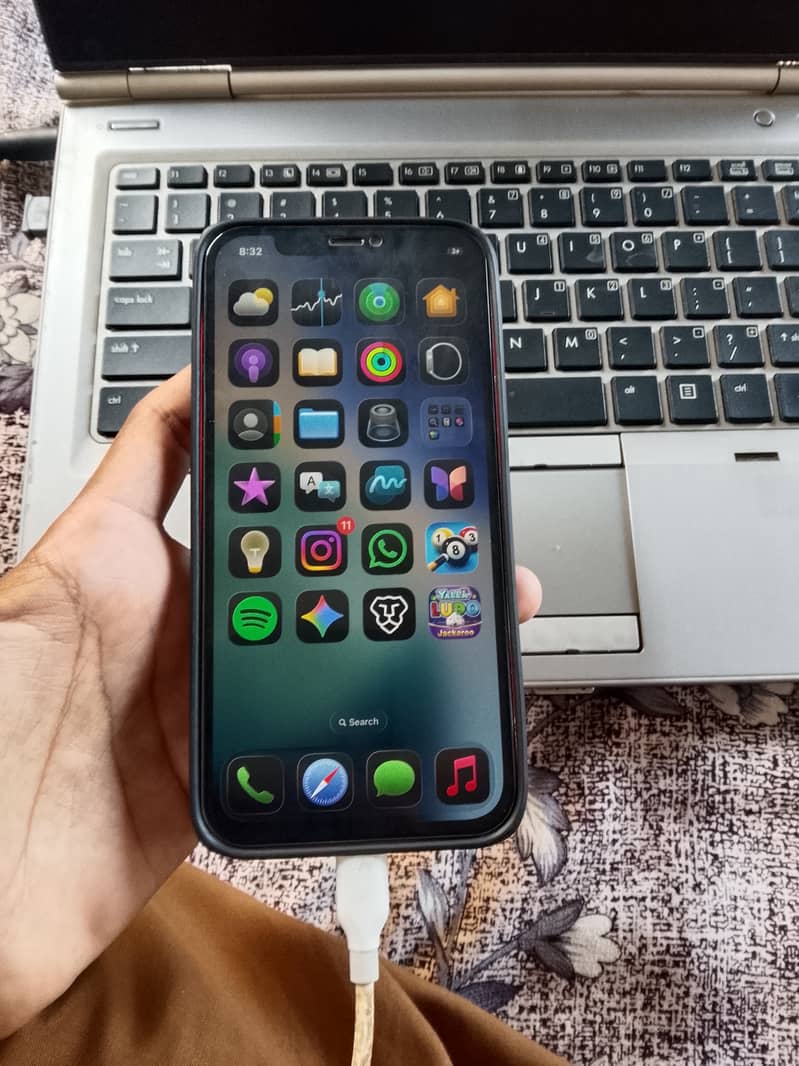 iPhone 12 7