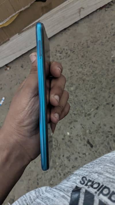 Infinix Smart 6 64 gb ram all ok pta approved hai koi problem nhi hai