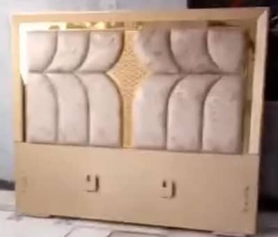 King Size Bef with side table