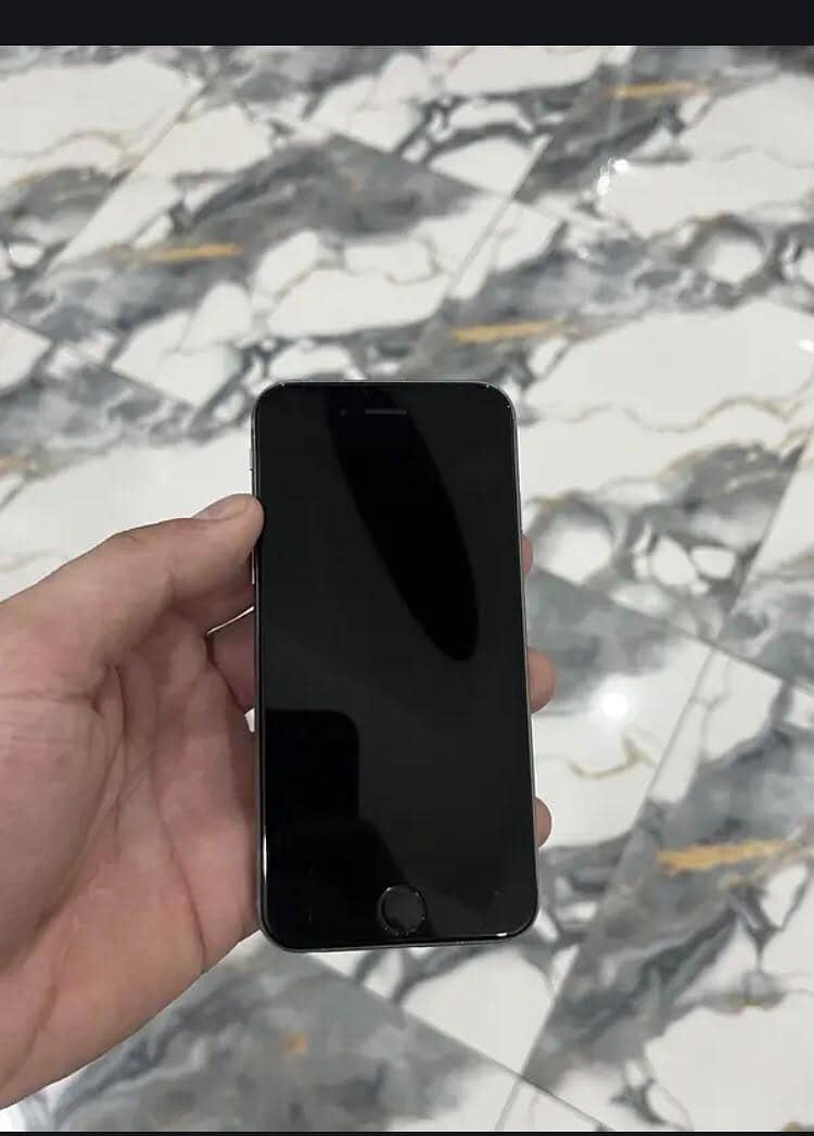 Apple iPhone 6S 4