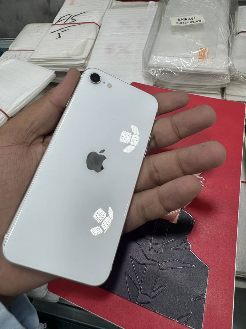 Apple iPhone SE 4