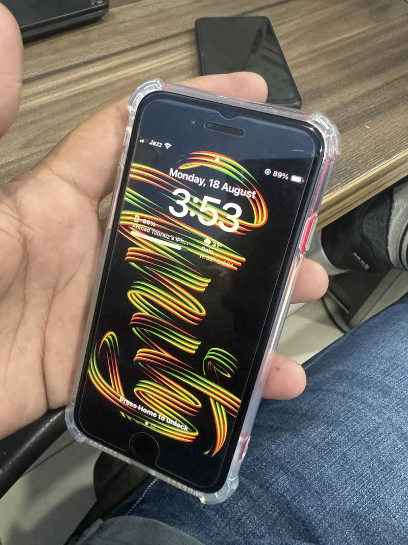 Apple iPhone SE 7