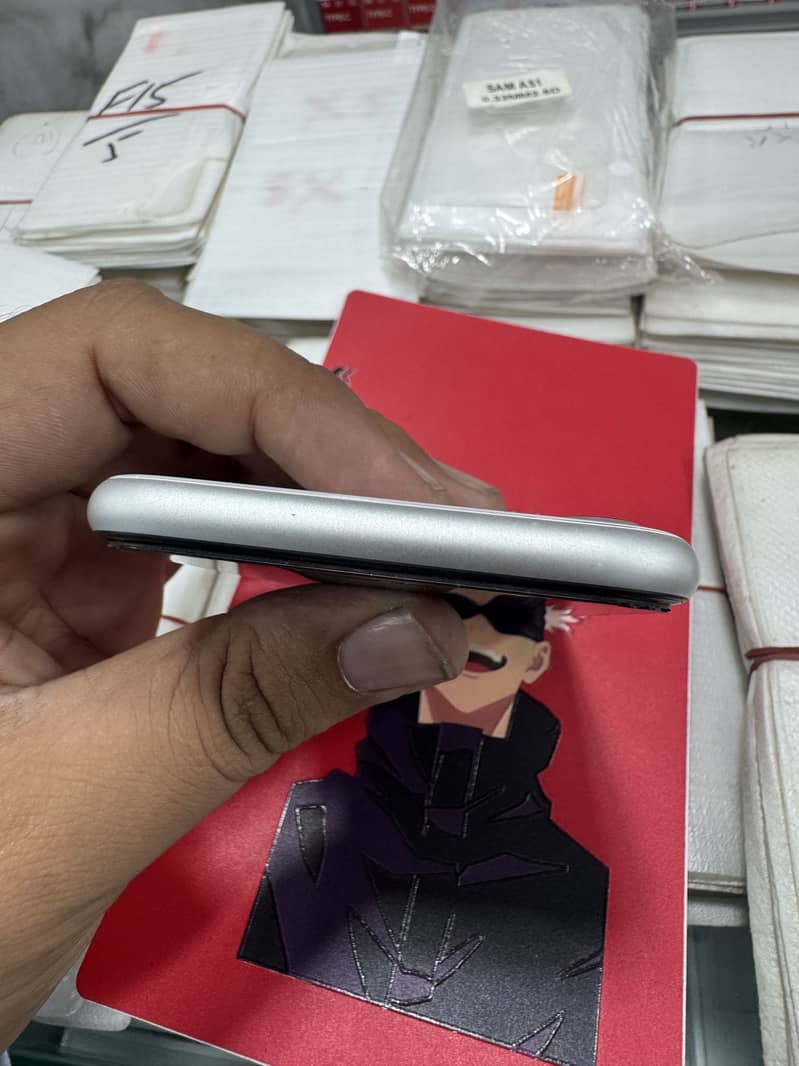 Apple iPhone SE 8