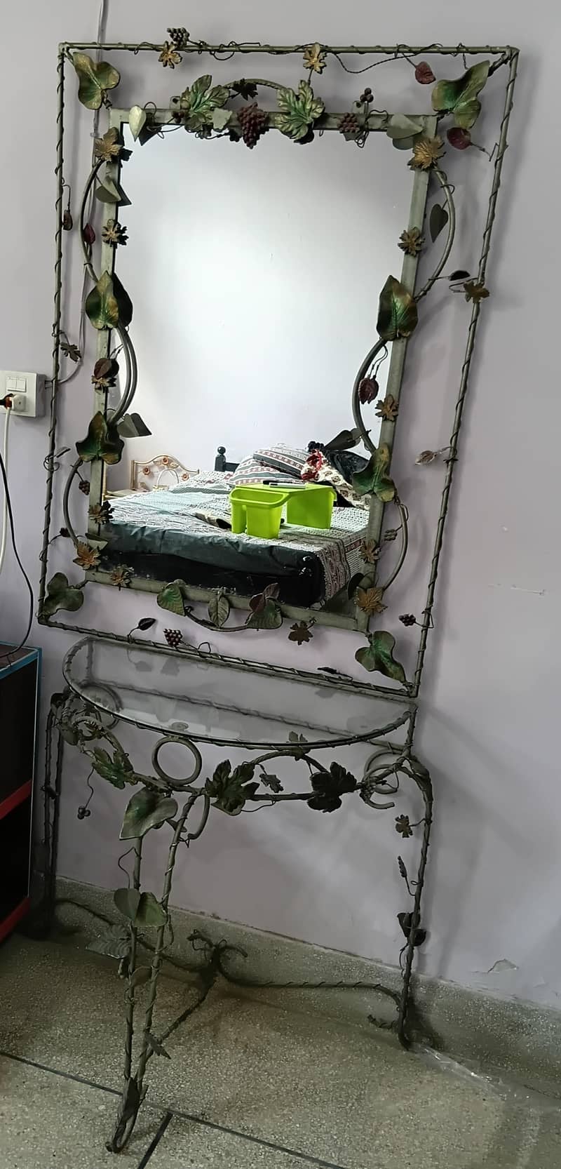 Mirror 0