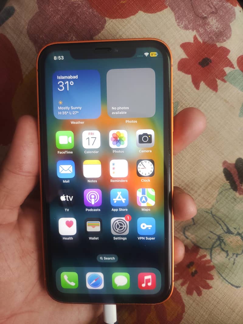 Apple iPhone XR 0