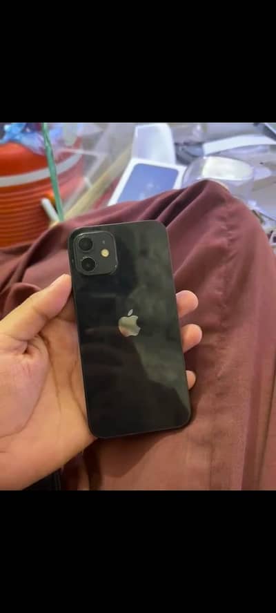 Apple iPhone 12