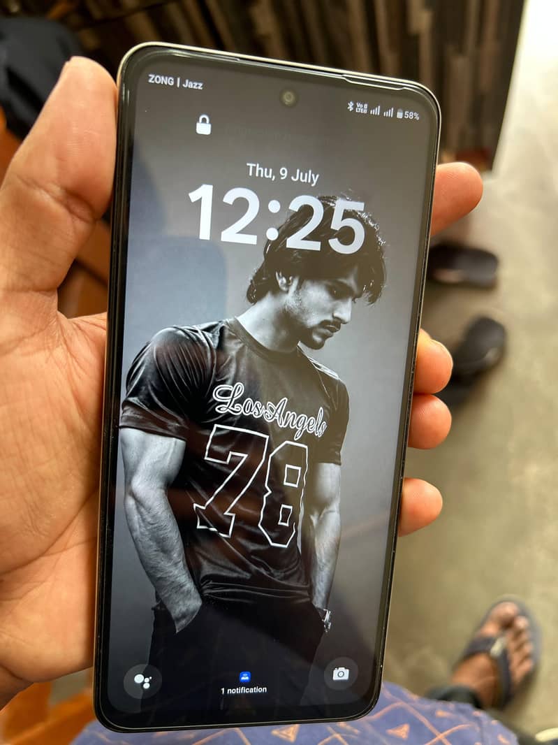 Realme C75 1