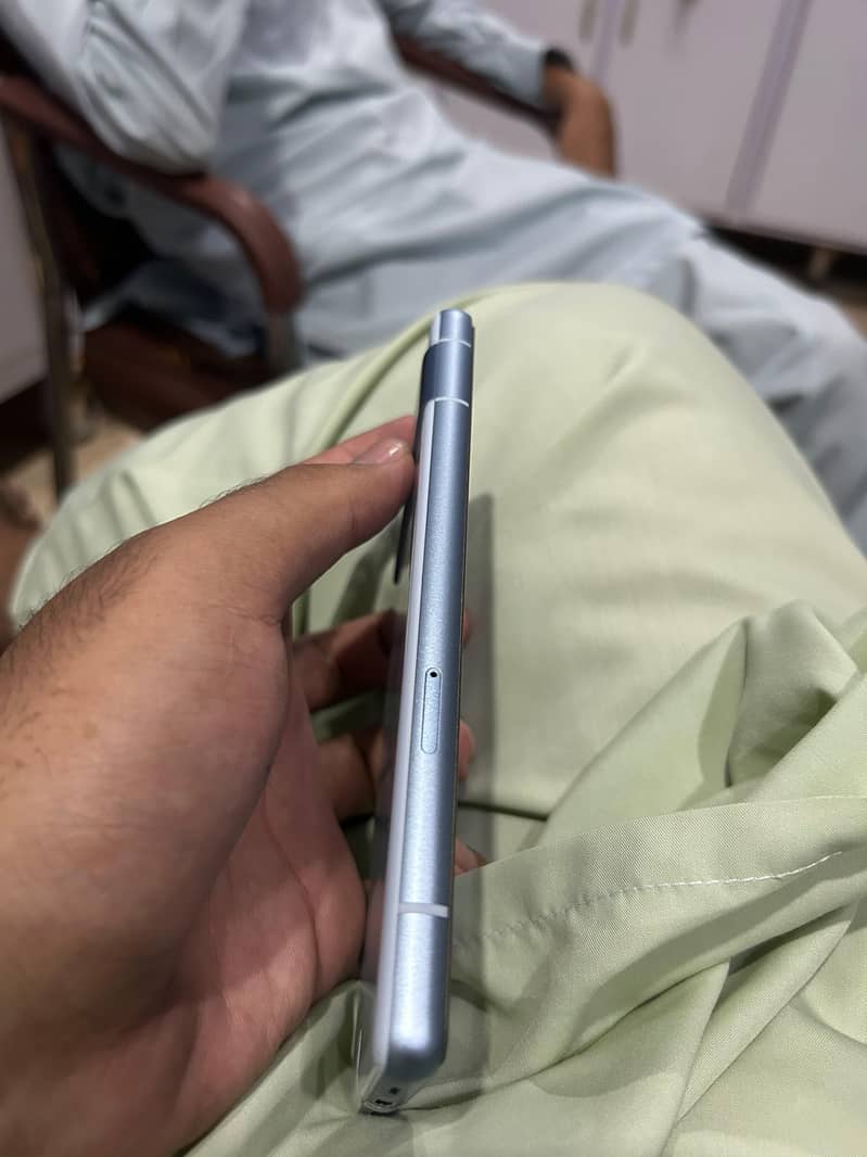 Google Pixel 7a 4