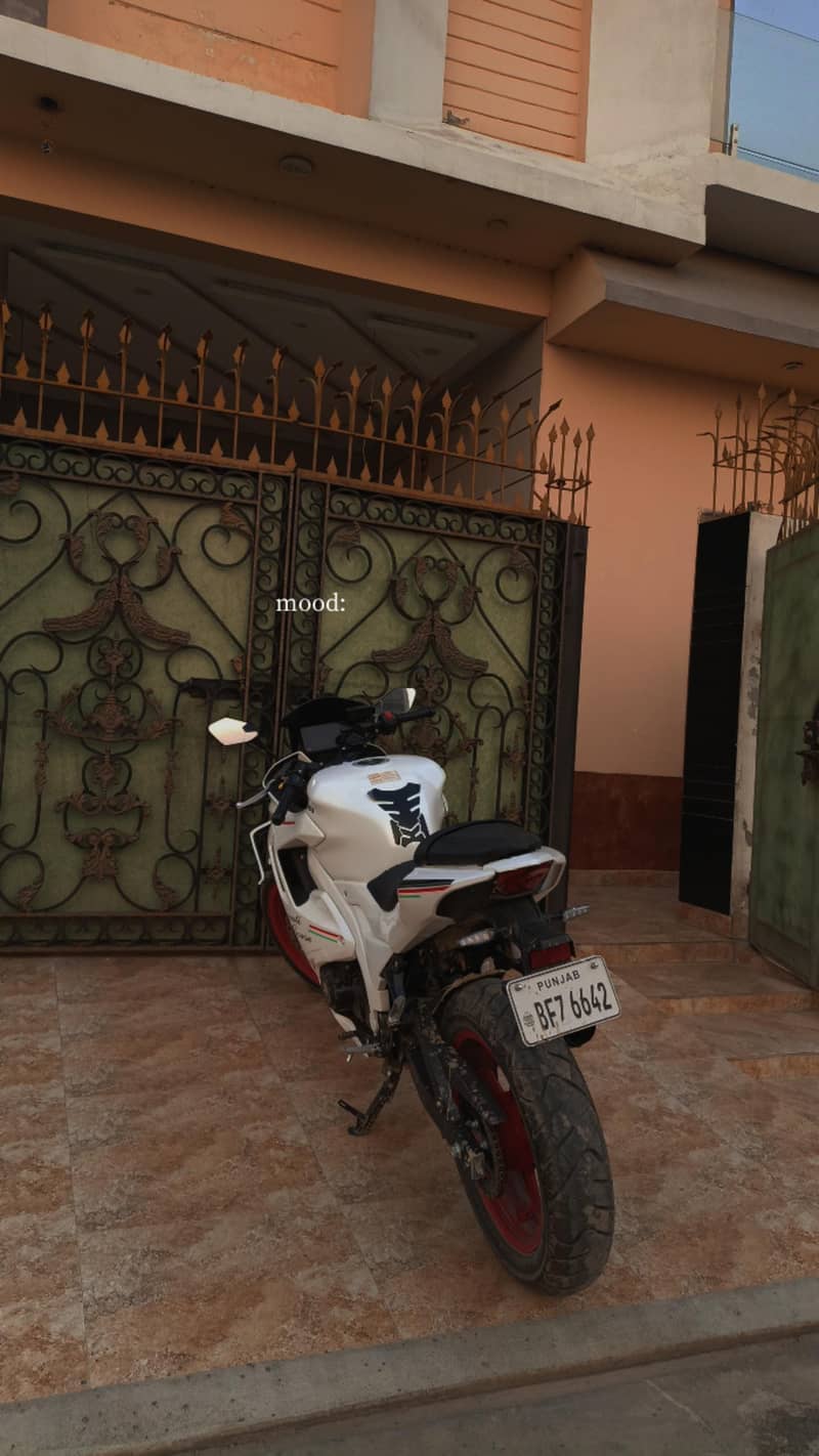 ducatin 400cc 0
