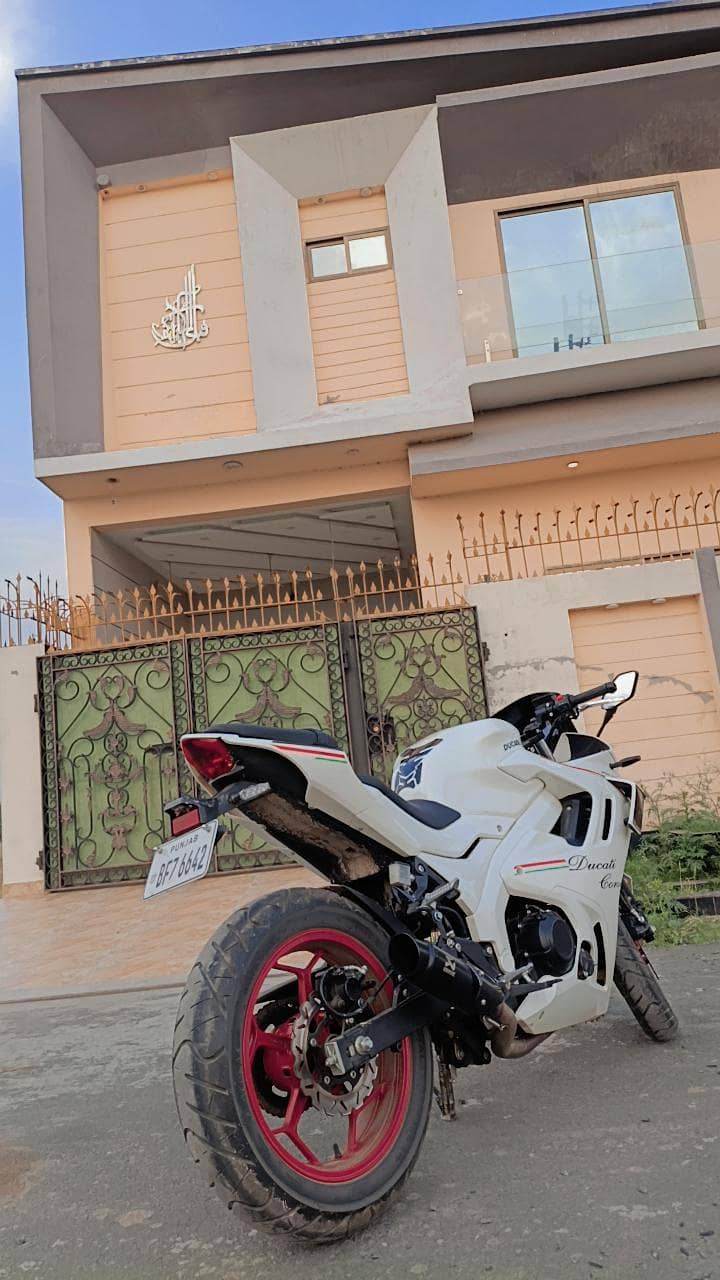 ducatin 400cc 1