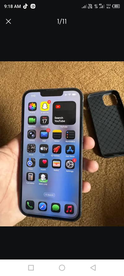 Apple iPhone 13