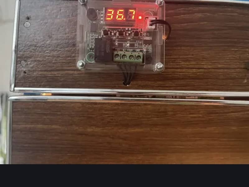 Semi automatic Inqubator 3