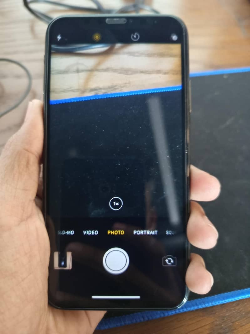 Apple iPhone X 3