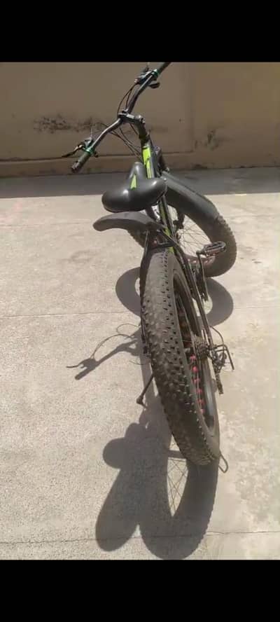 MORGAN FAT TYRE BICYCLE 32INCH WITH WORKING GEARS