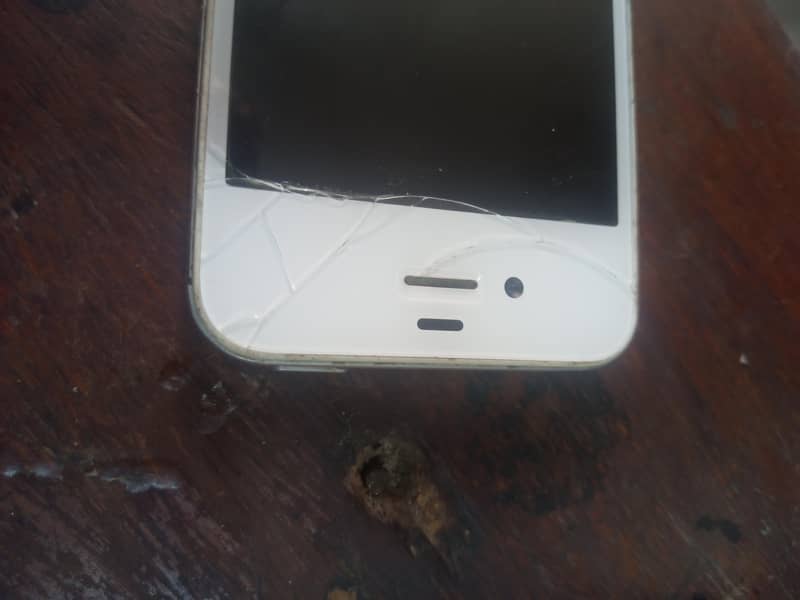 Apple iPhone 4s 4