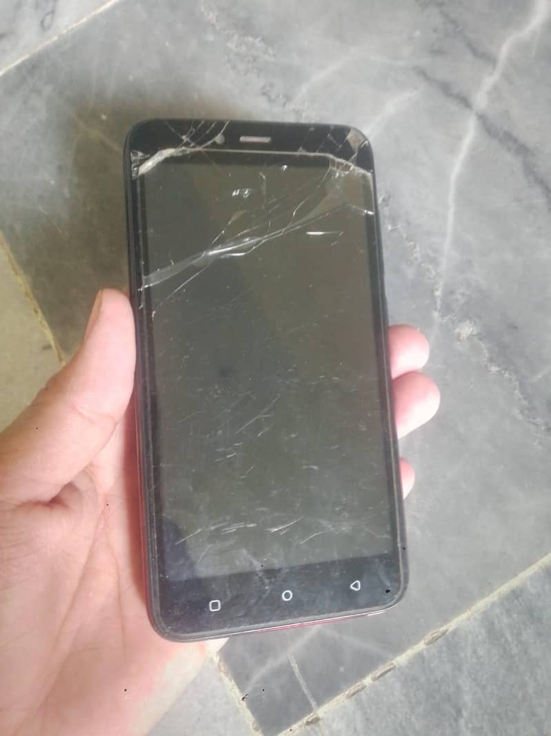 LAVA Iris 61 4