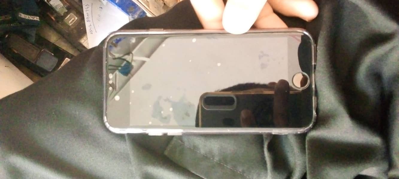Apple iPhone 7 1