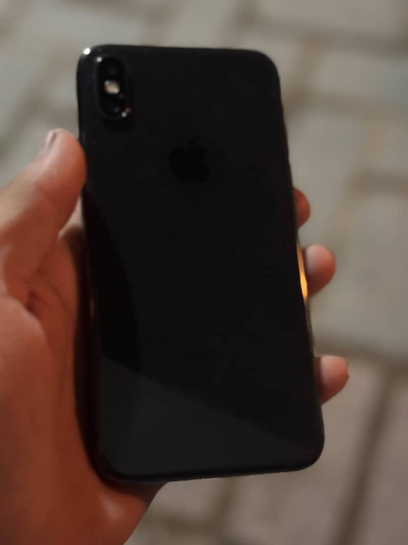 Apple iPhone X 5