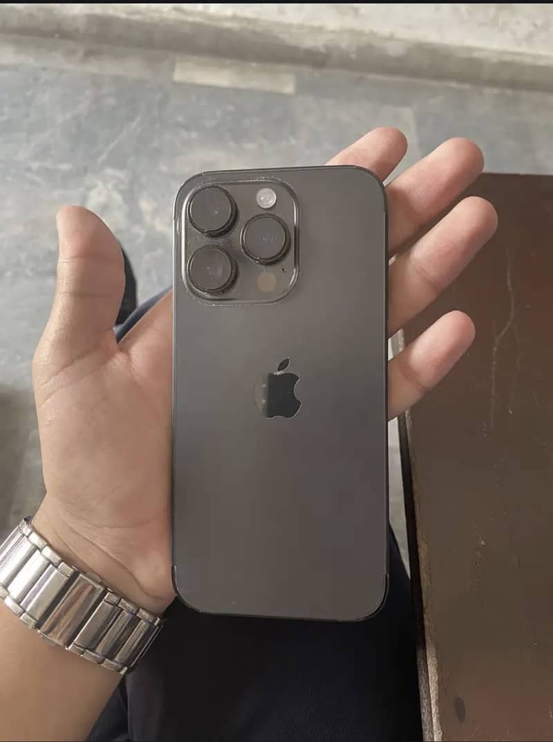 iPhone 14 Pro 0