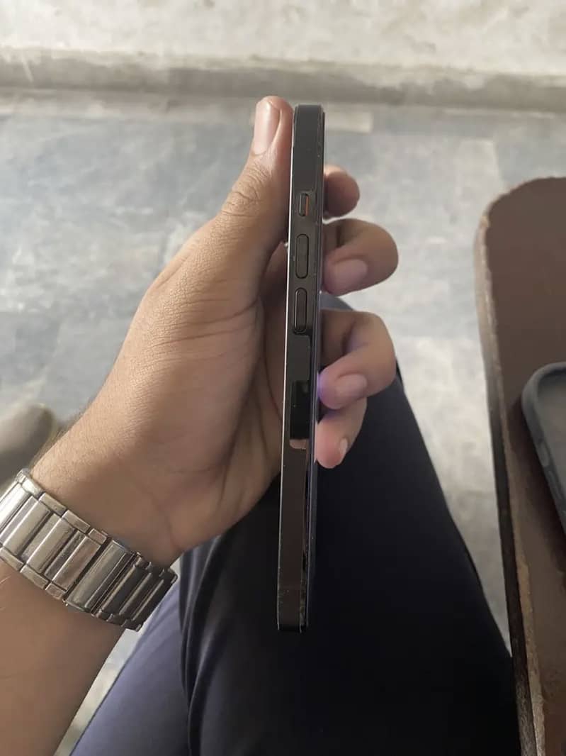iPhone 14 Pro 3