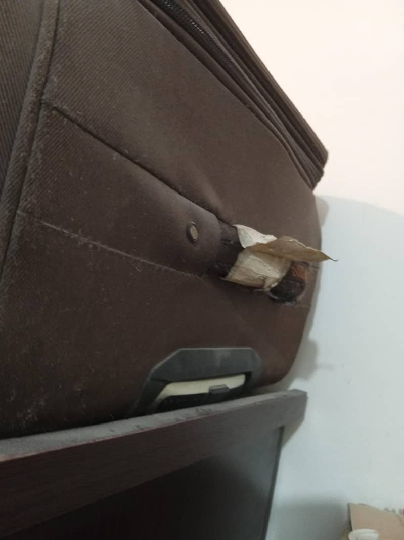 suit case 4