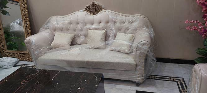 Sofa Set 7 seater bilkul new condition ha not used with 7 cousins