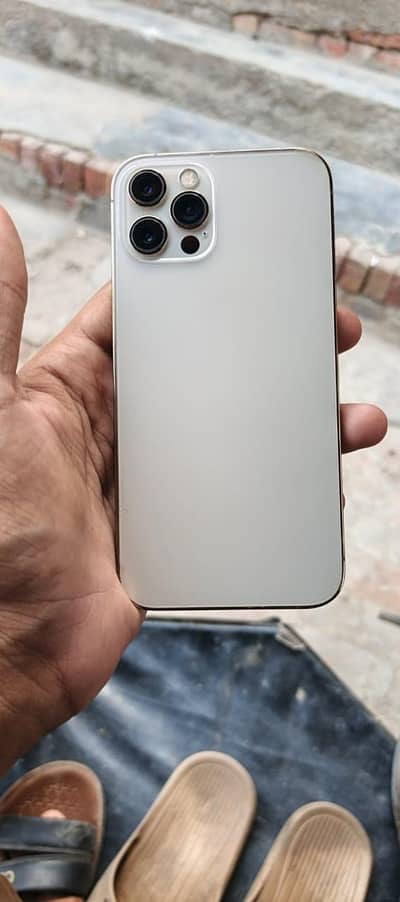 Apple iPhone 12 Pro