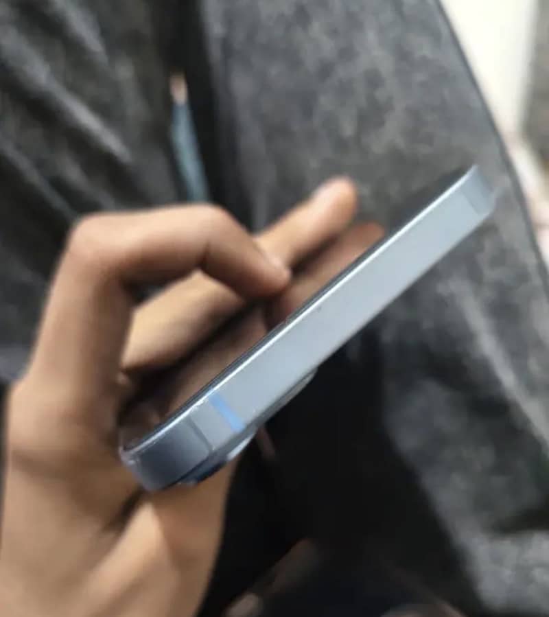iPhone 14 plus 2