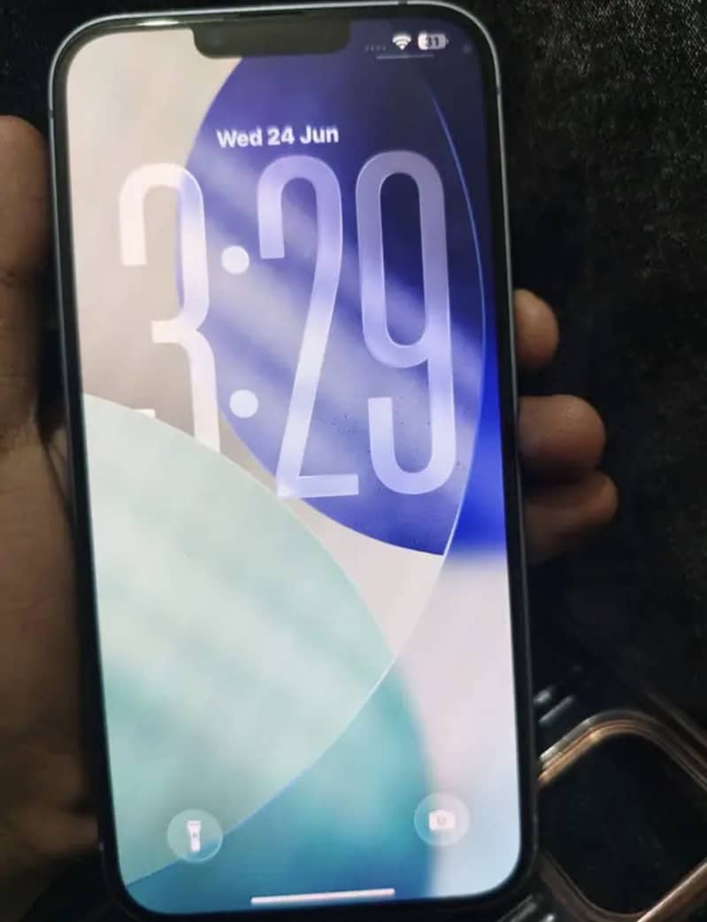 iPhone 14 plus 3