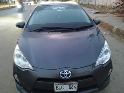 TOYOTA AQUA MODEL 2013 Register 2017. S PUCH START