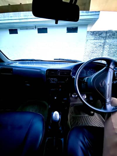 Nissan Sunny 1993